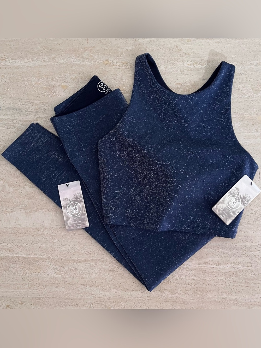 2 PIECE SET — MATCHING SPORT TOP & LEGGINGS FROM SAGE COLLECTIVE 💙